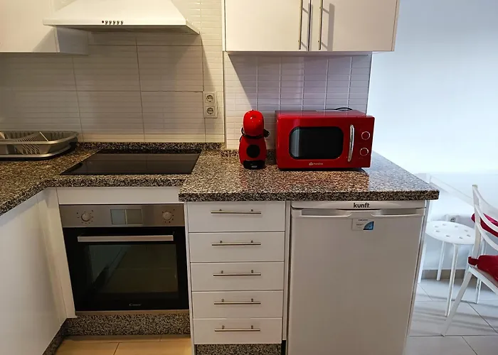 Aga - Apartamento Benalmadena Terraza Con Vistas Al Mar Y Jardin, Piscina, Wifi, Nuevo, 1 Dormitorio